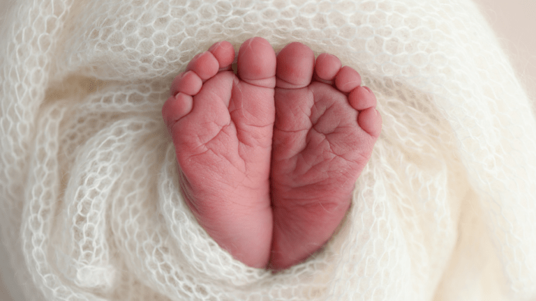 a foot of new born baby
